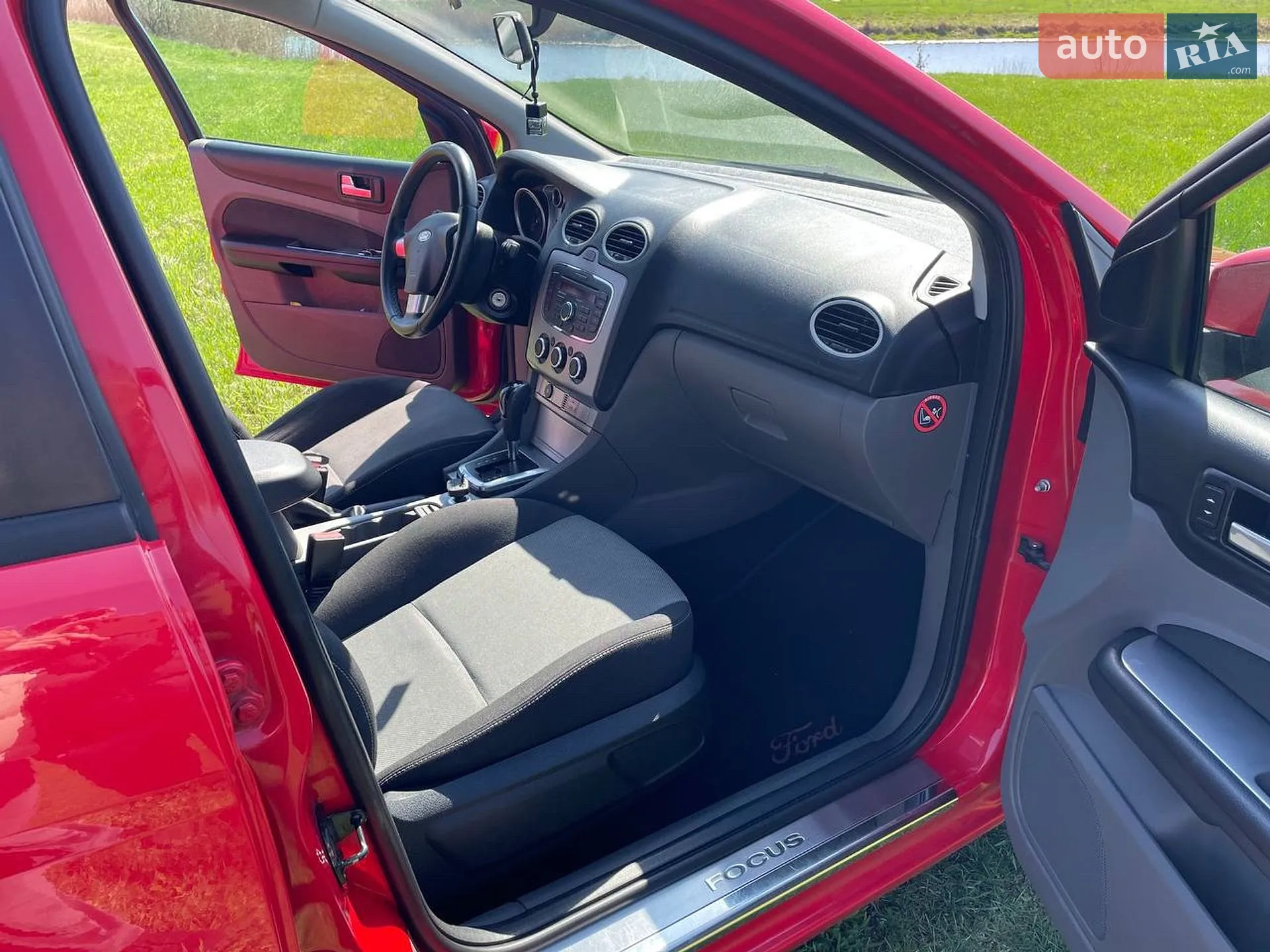 2010 Ford Focus - мініатюра 12
