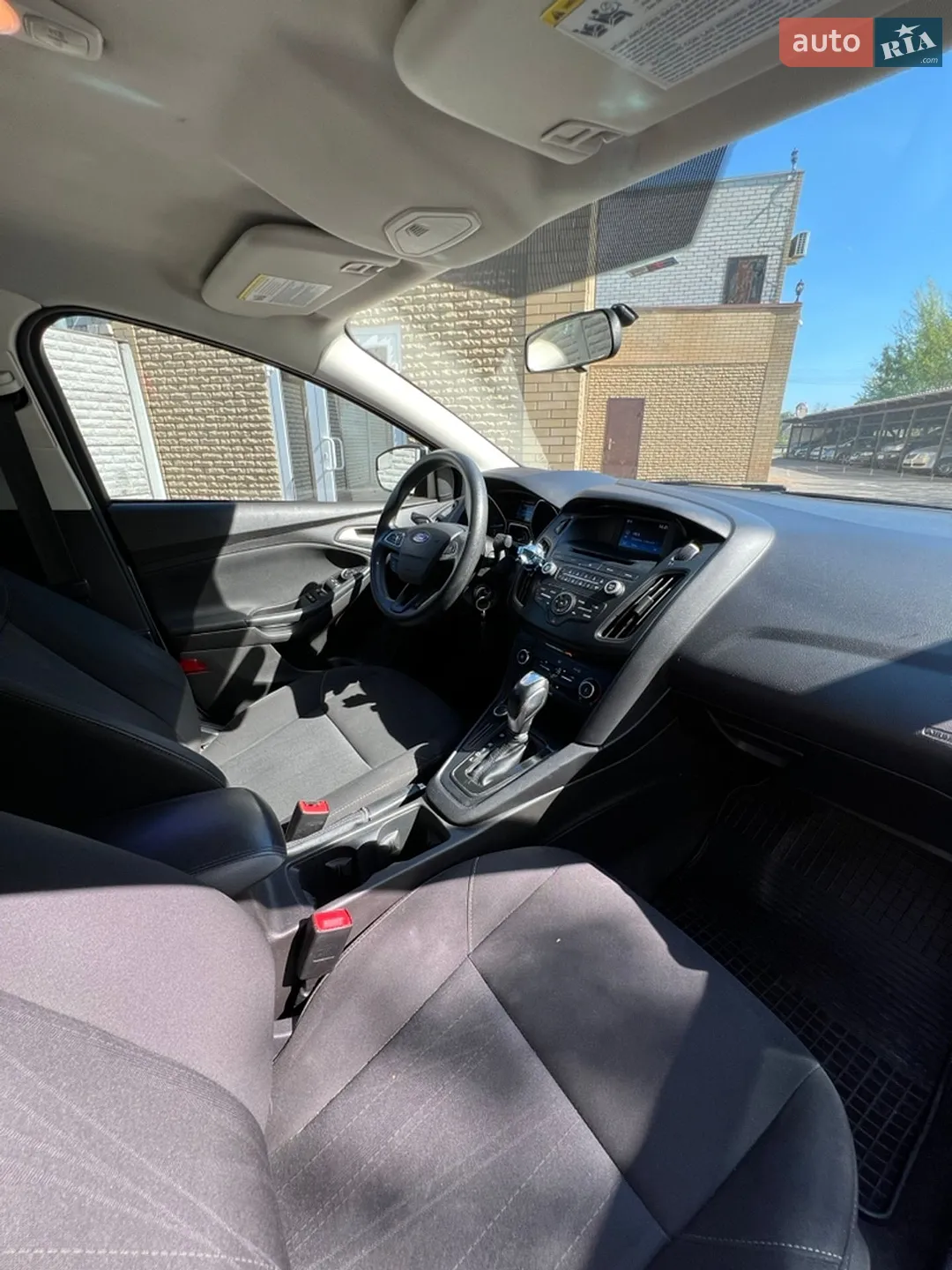 2016 Ford Focus - мініатюра 18