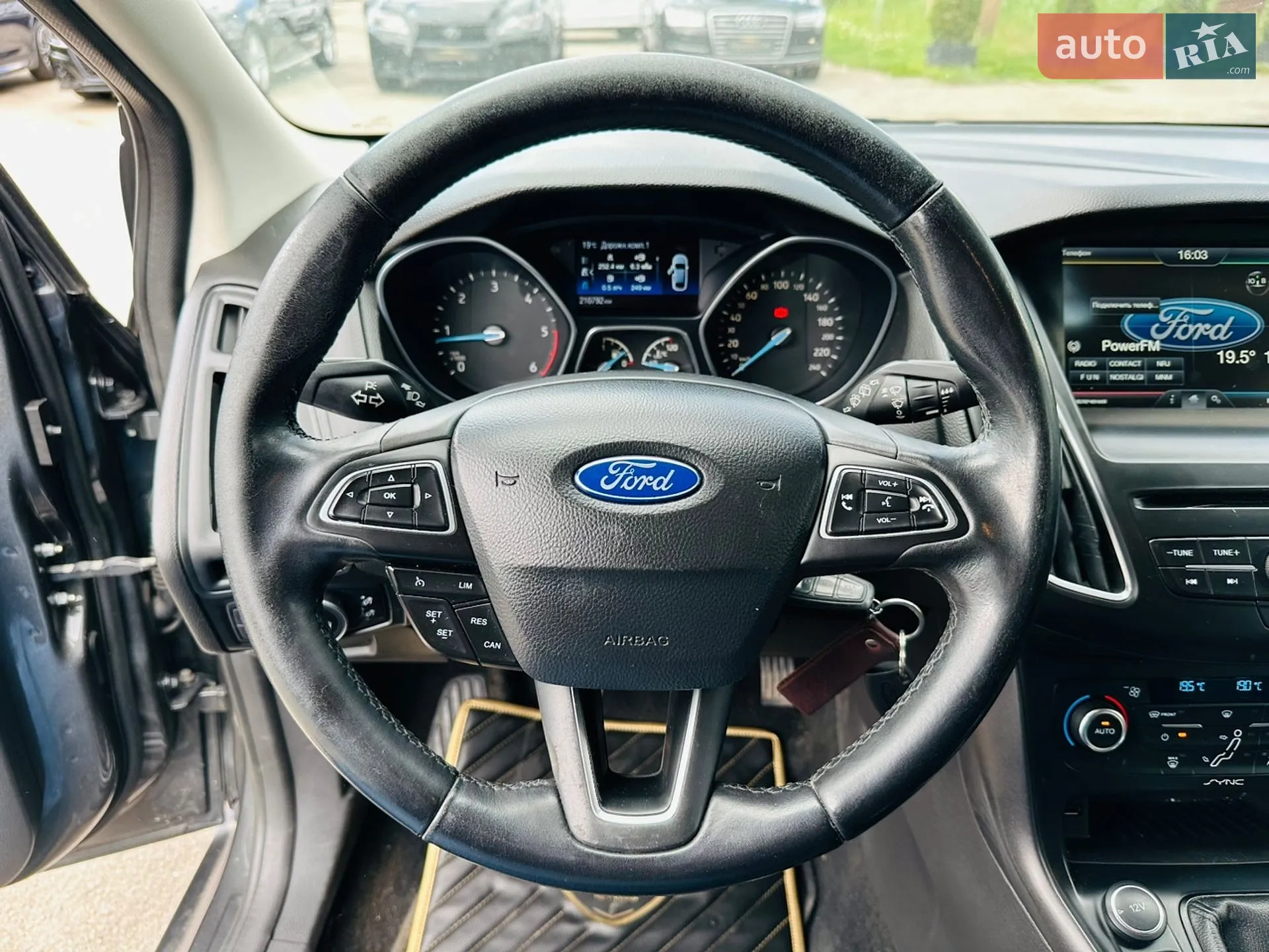 2015 Ford Focus - мініатюра 25