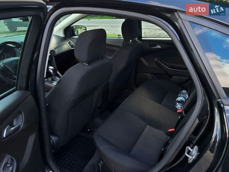 Седан Ford Focus 2015 в Черкассах фото 7 Седан Ford Focus 2015 в Черкассах