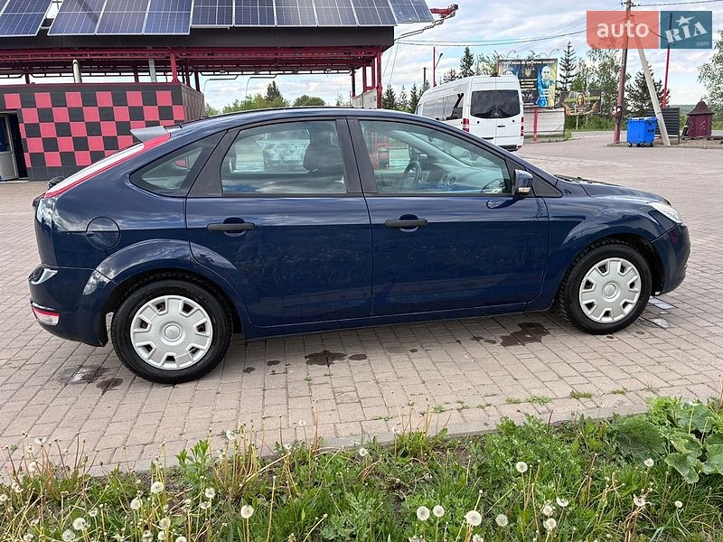 Хэтчбек Ford Focus 2010 в Ивано-Франковске