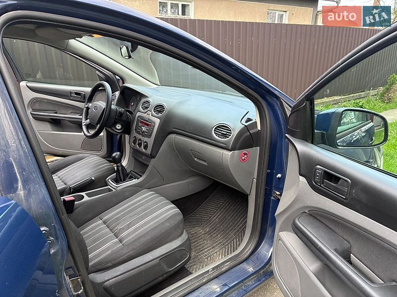 Хетчбек Ford Focus 2010 в Івано-Франківську