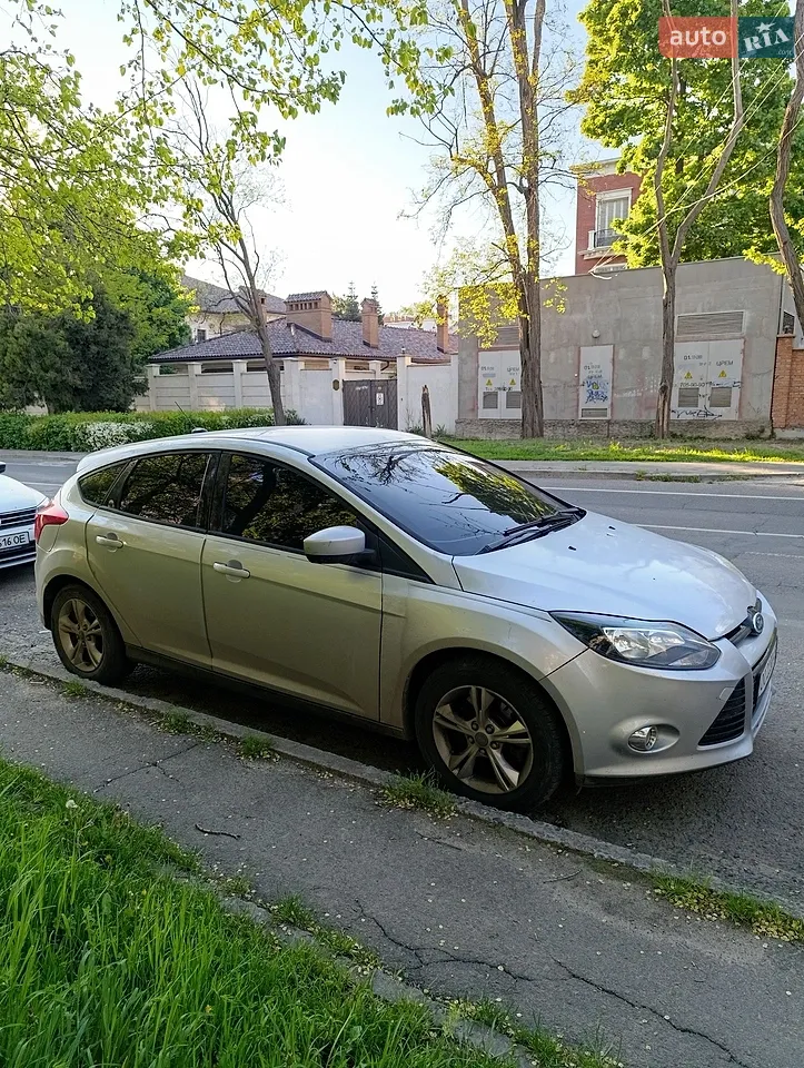 2011 Ford Focus - мініатюра 10