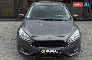 Седан Ford Focus 2015 в Львові