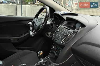 Седан Ford Focus 2015 в Львові