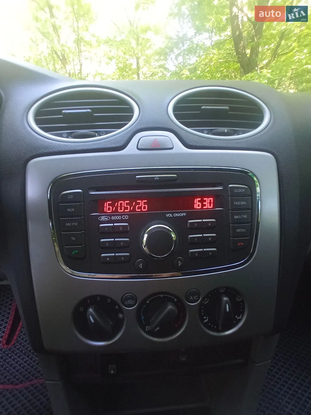2011 Ford Focus - мініатюра 17