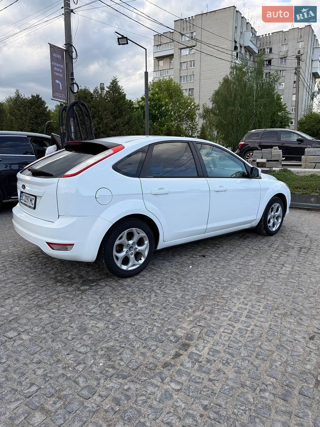 2010 Ford Focus - мініатюра 3