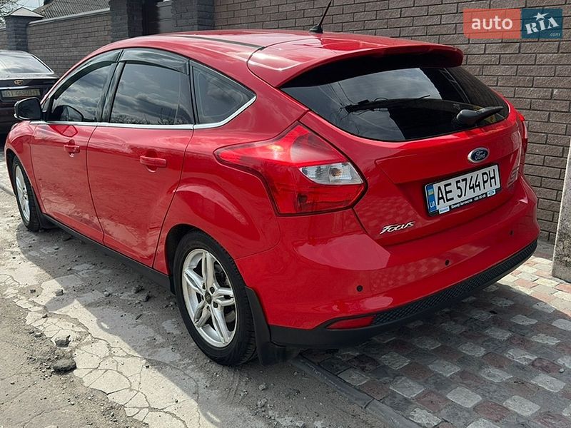 Хэтчбек Ford Focus 2012 в Днепре