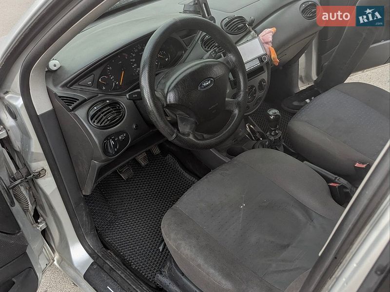 Хетчбек Ford Focus 2004 в Івано-Франківську фото 15 Хетчбек Ford Focus 2004 в Івано-Франківську