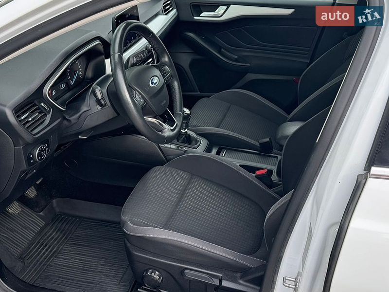Хэтчбек Ford Focus 2020 в Киеве фото 12 Хэтчбек Ford Focus 2020 в Киеве