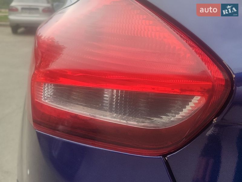 Хэтчбек Ford Focus 2016 в Киеве