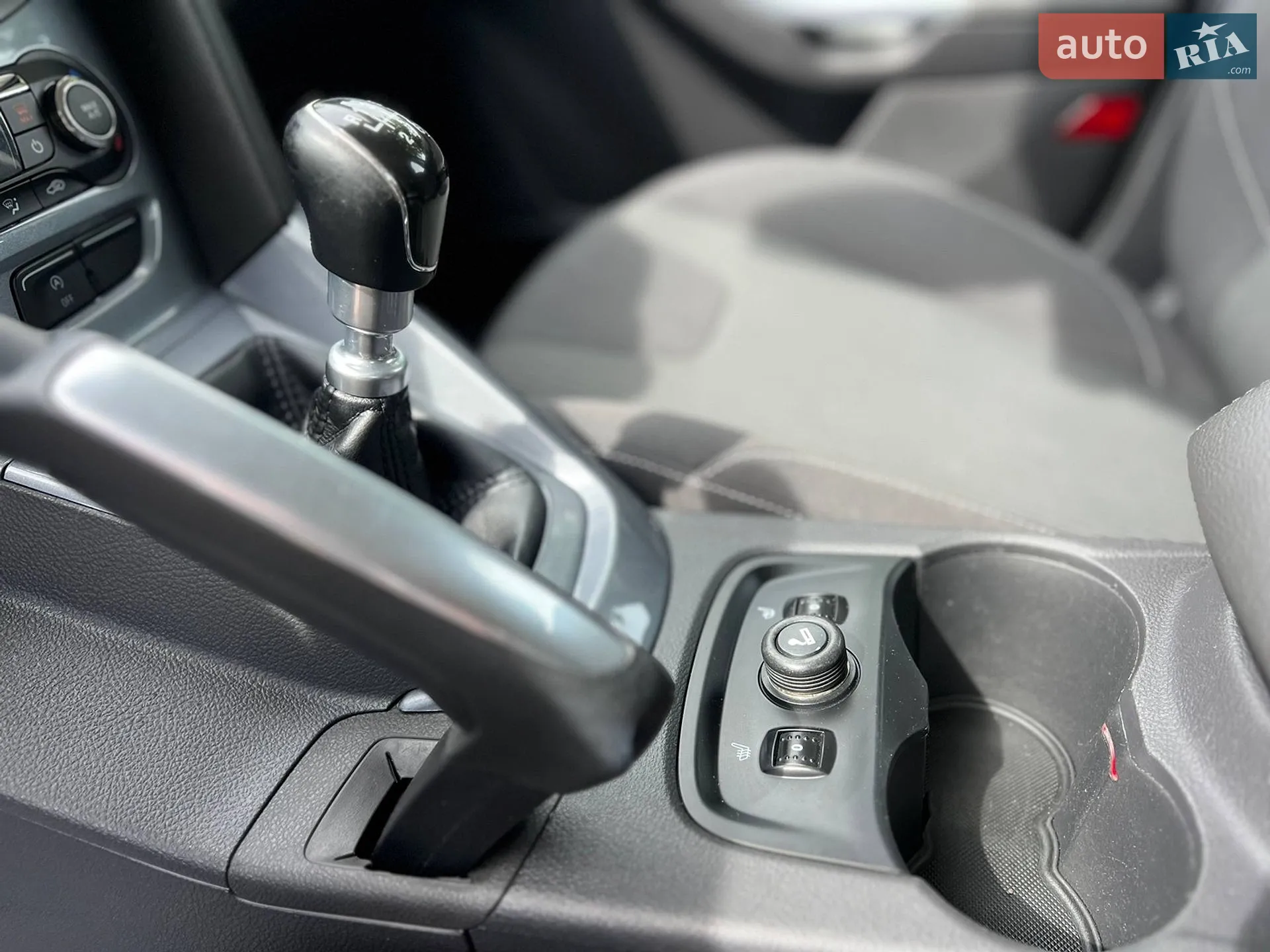 2012 Ford Focus - мініатюра 12