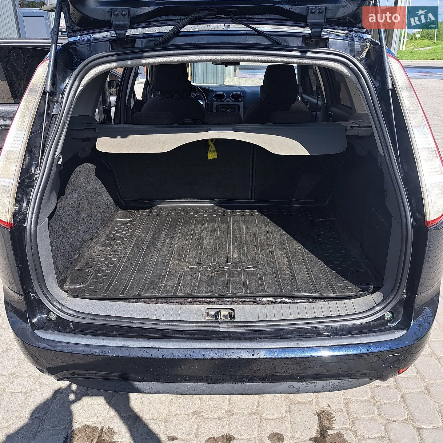 2010 Ford Focus - мініатюра 6