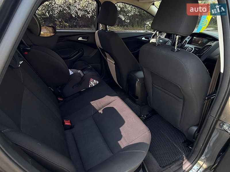 Седан Ford Focus 2016 в Днепре