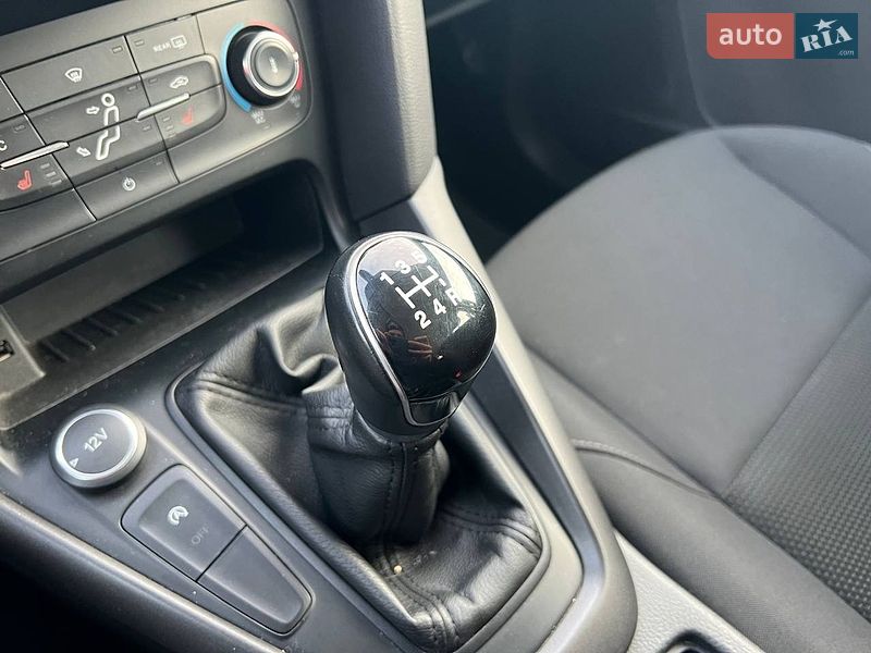 Универсал Ford Focus 2016 в Киеве фото 27 Универсал Ford Focus 2016 в Киеве
