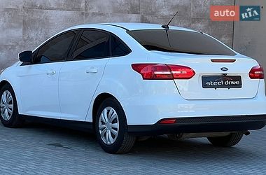 Седан Ford Focus 2015 в Николаеве