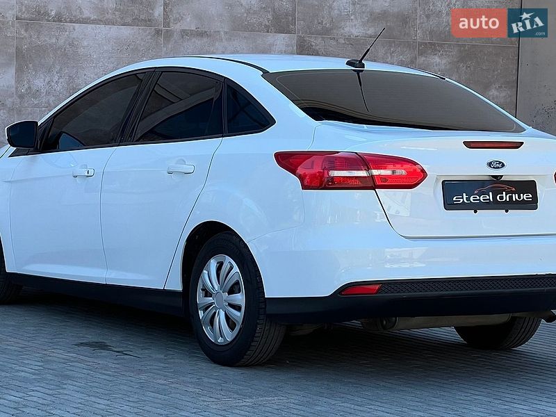 Седан Ford Focus 2015 в Николаеве