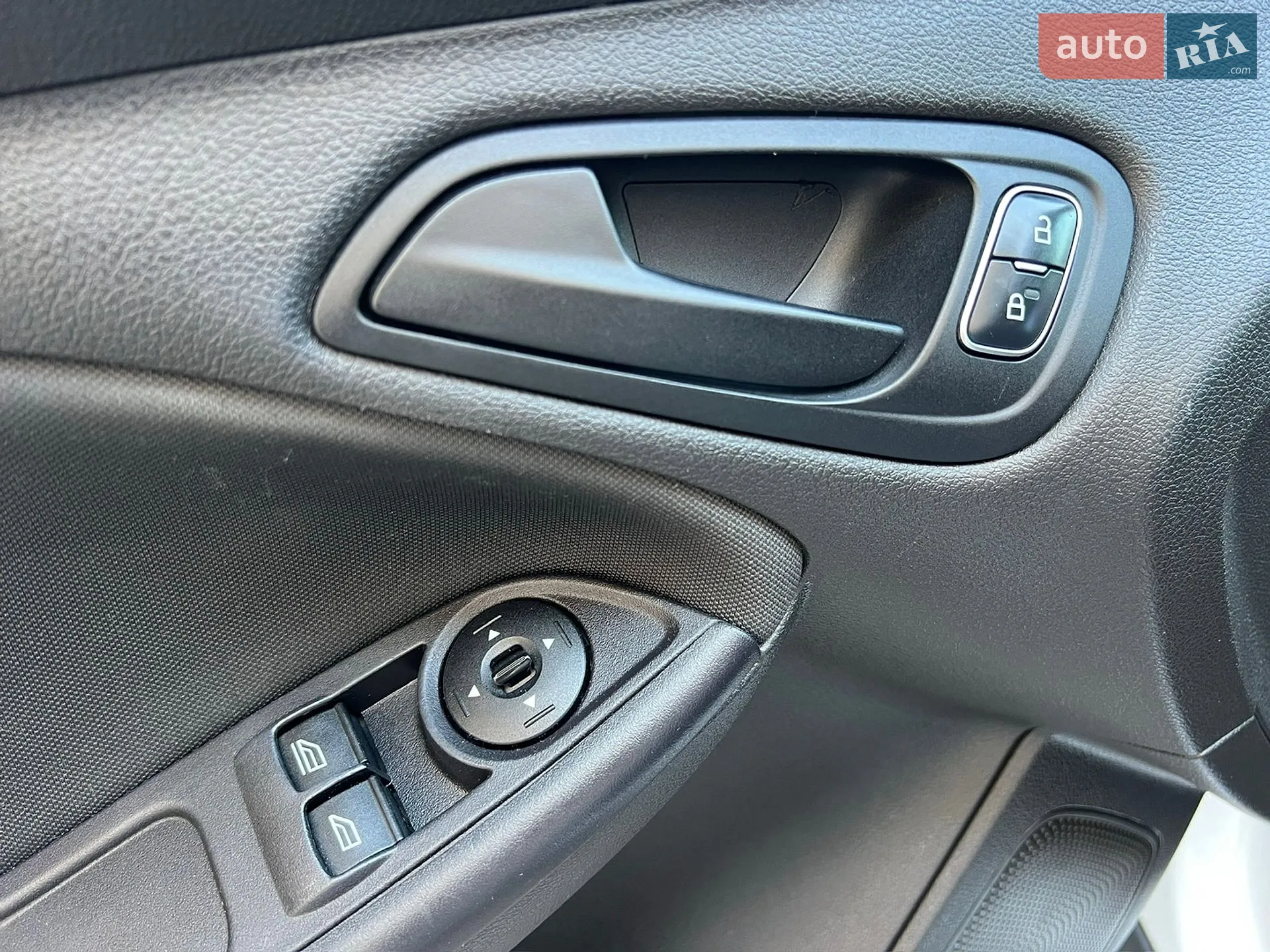 2015 Ford Focus - мініатюра 9
