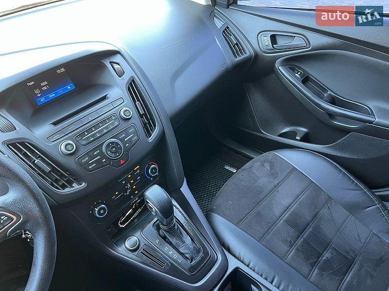 Седан Ford Focus 2015 в Николаеве