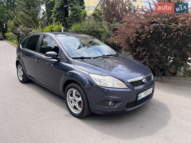 Хэтчбек Ford Focus 2010 в Василькове