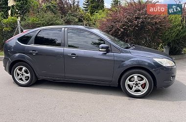 Хэтчбек Ford Focus 2010 в Василькове