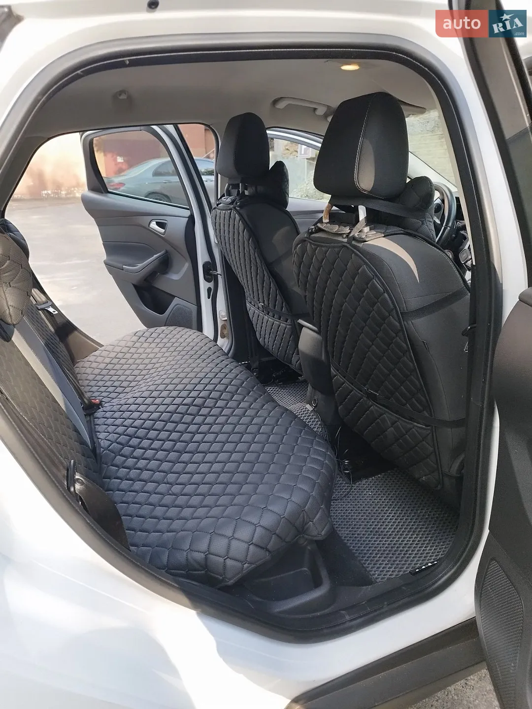 2013 Ford Focus - мініатюра 14