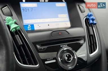 Седан Ford Focus 2017 в Львові