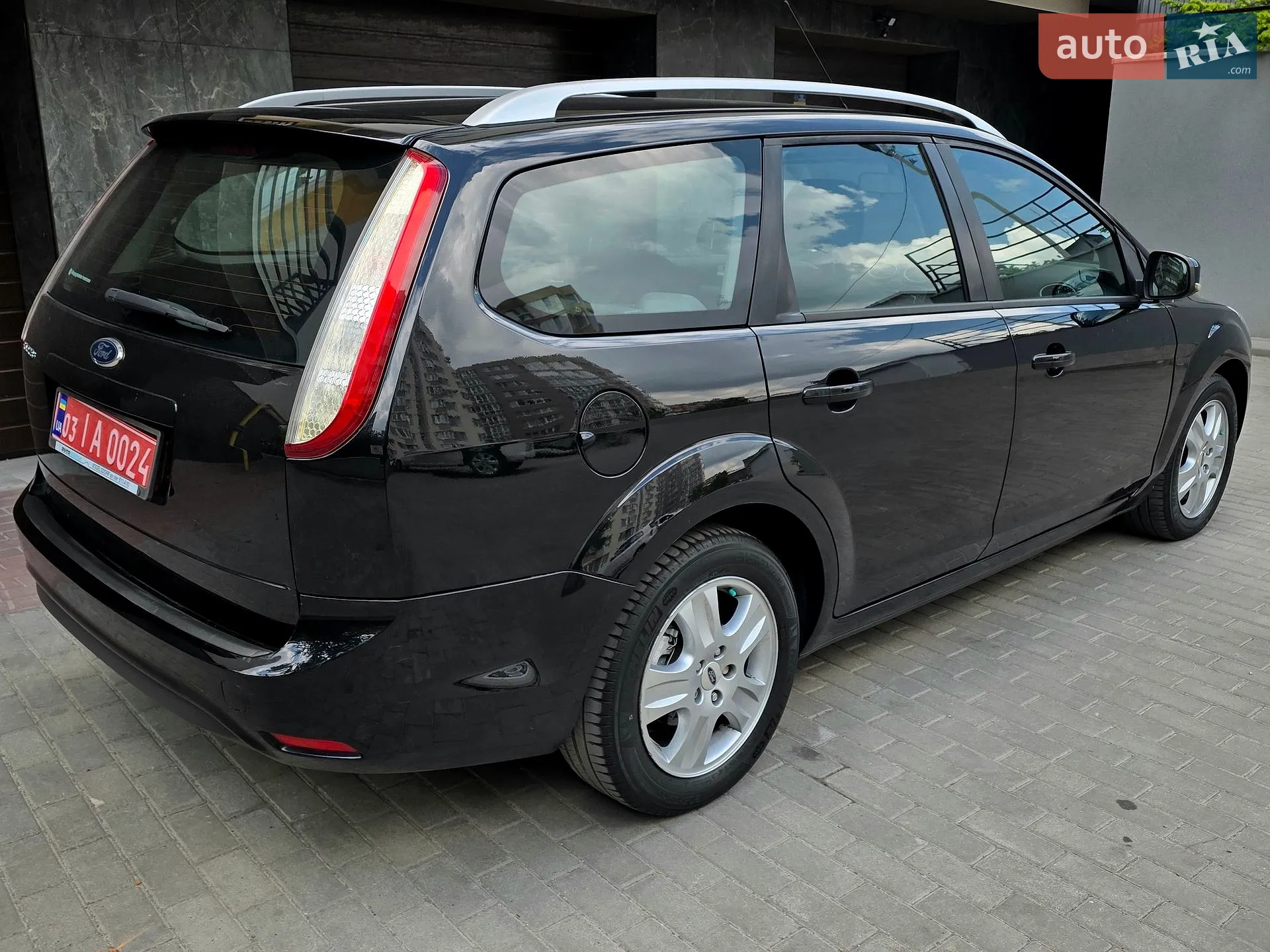 2010 Ford Focus - мініатюра 7