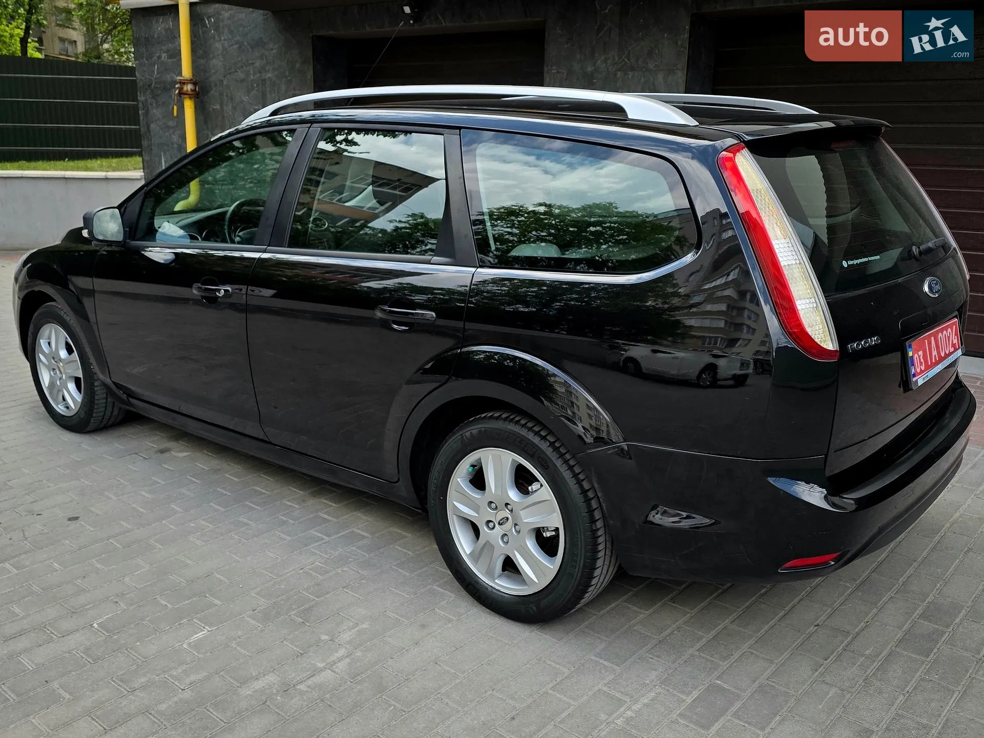 2010 Ford Focus - мініатюра 11