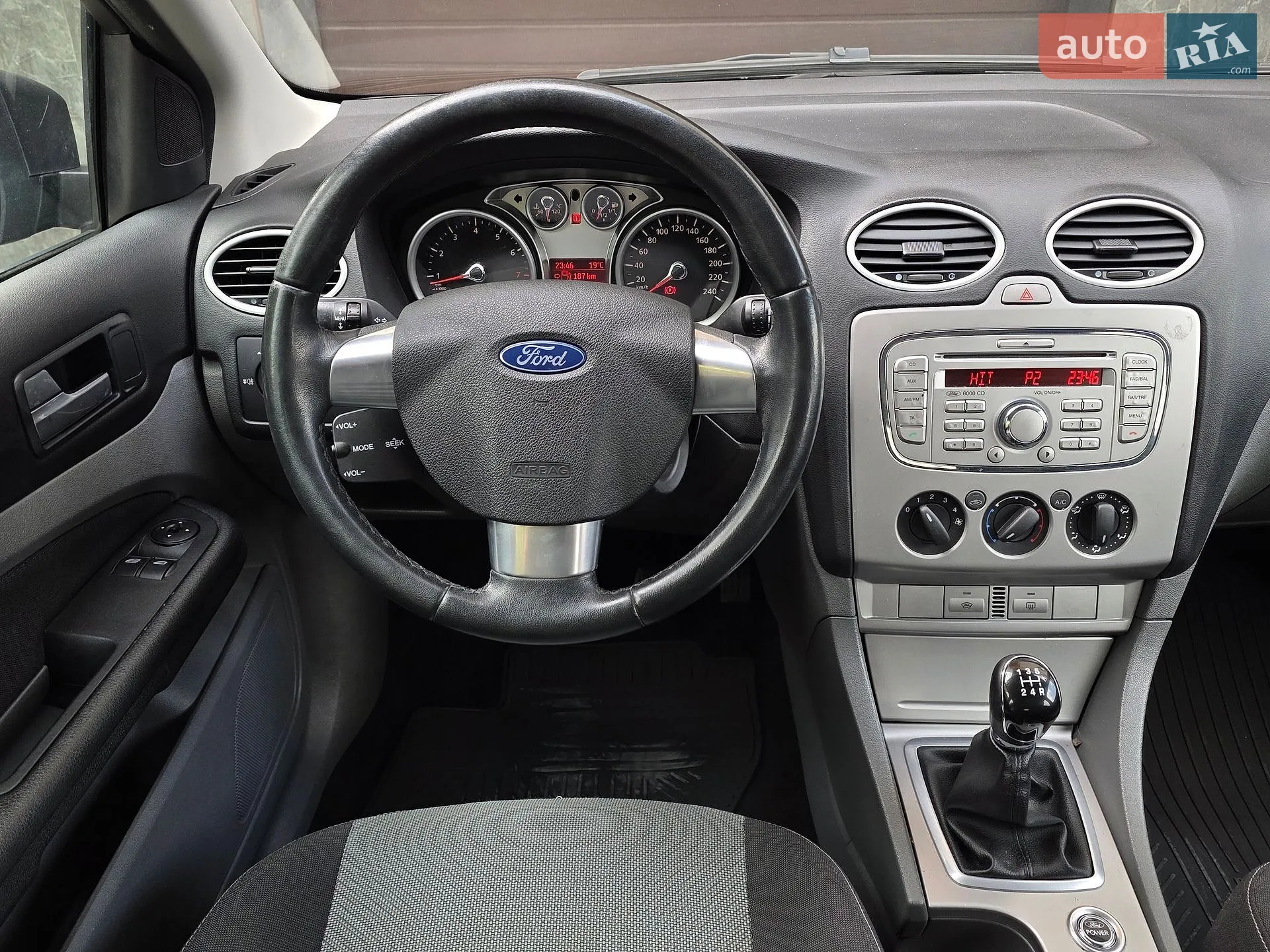2010 Ford Focus - мініатюра 31