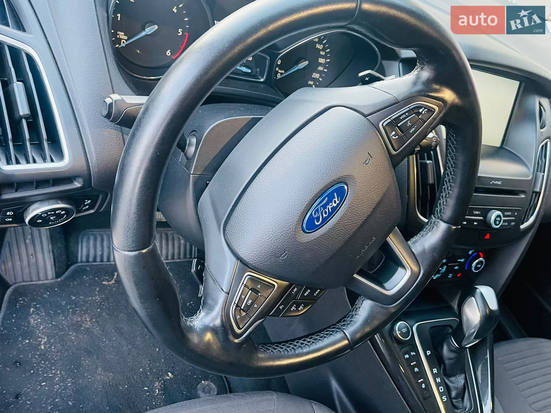 2015 Ford Focus - мініатюра 15