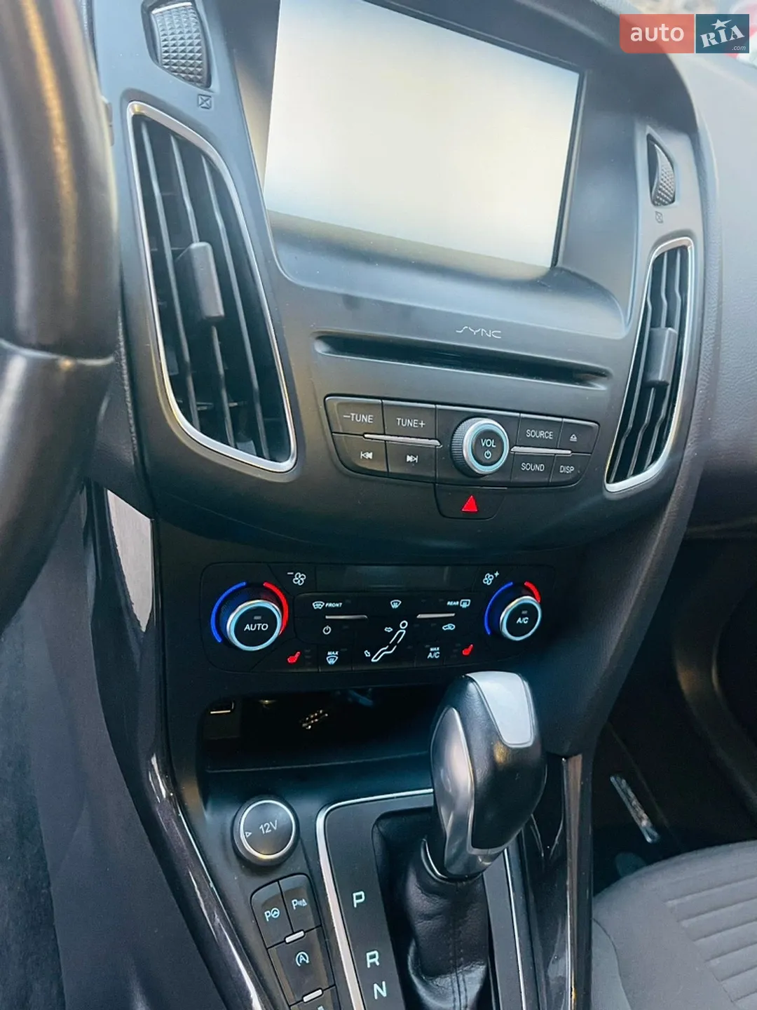 2015 Ford Focus - мініатюра 16