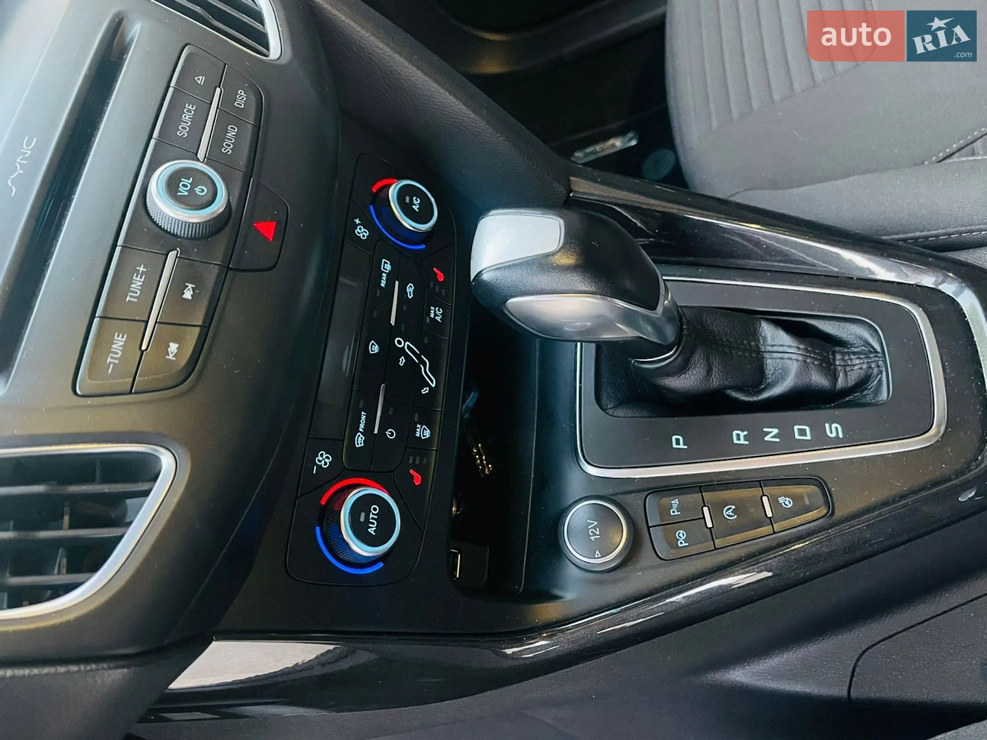 2015 Ford Focus - мініатюра 17