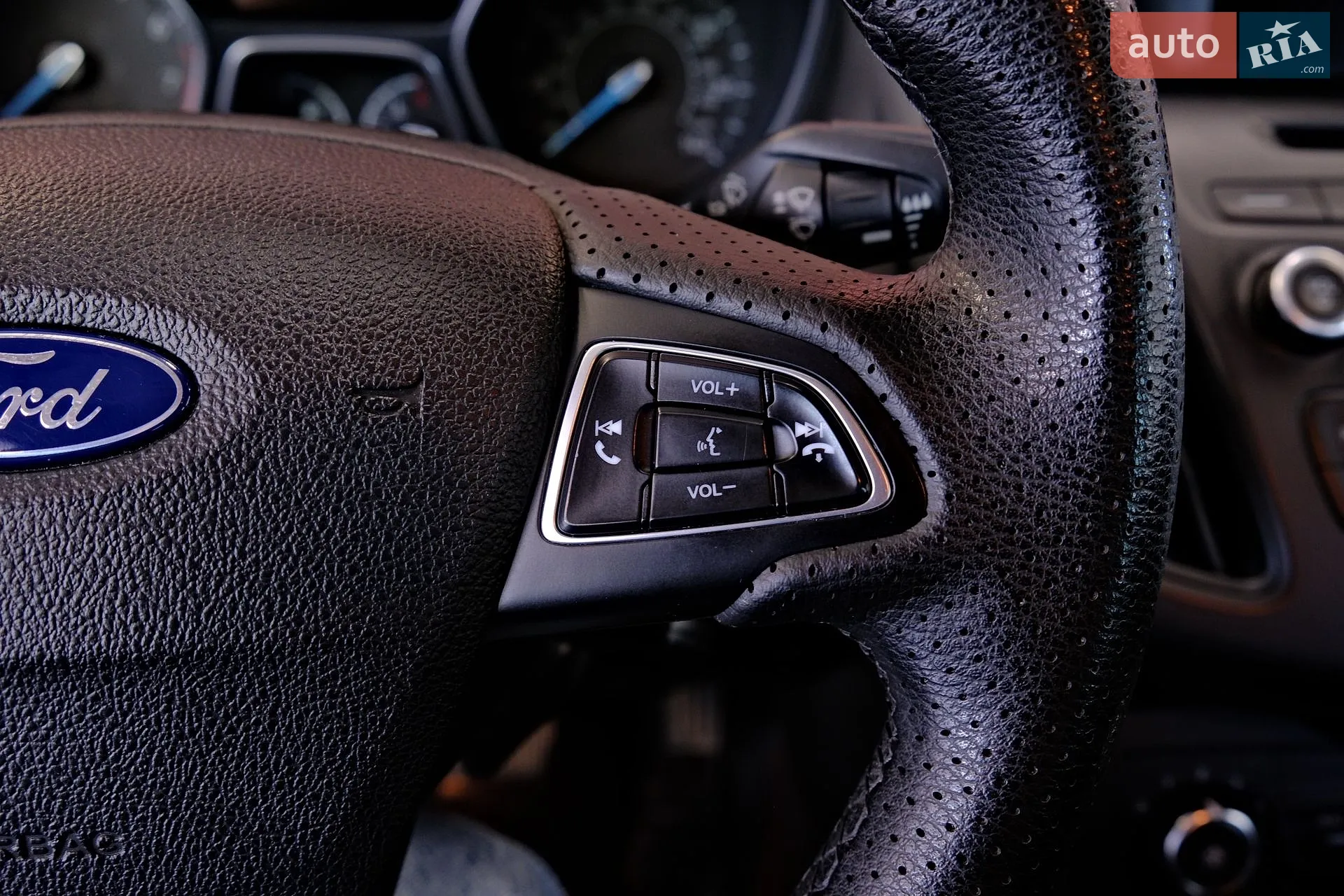 2016 Ford Focus - мініатюра 17