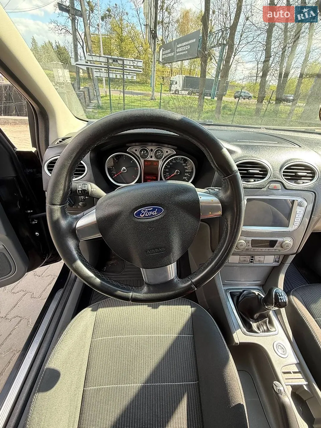 2010 Ford Focus - мініатюра 16