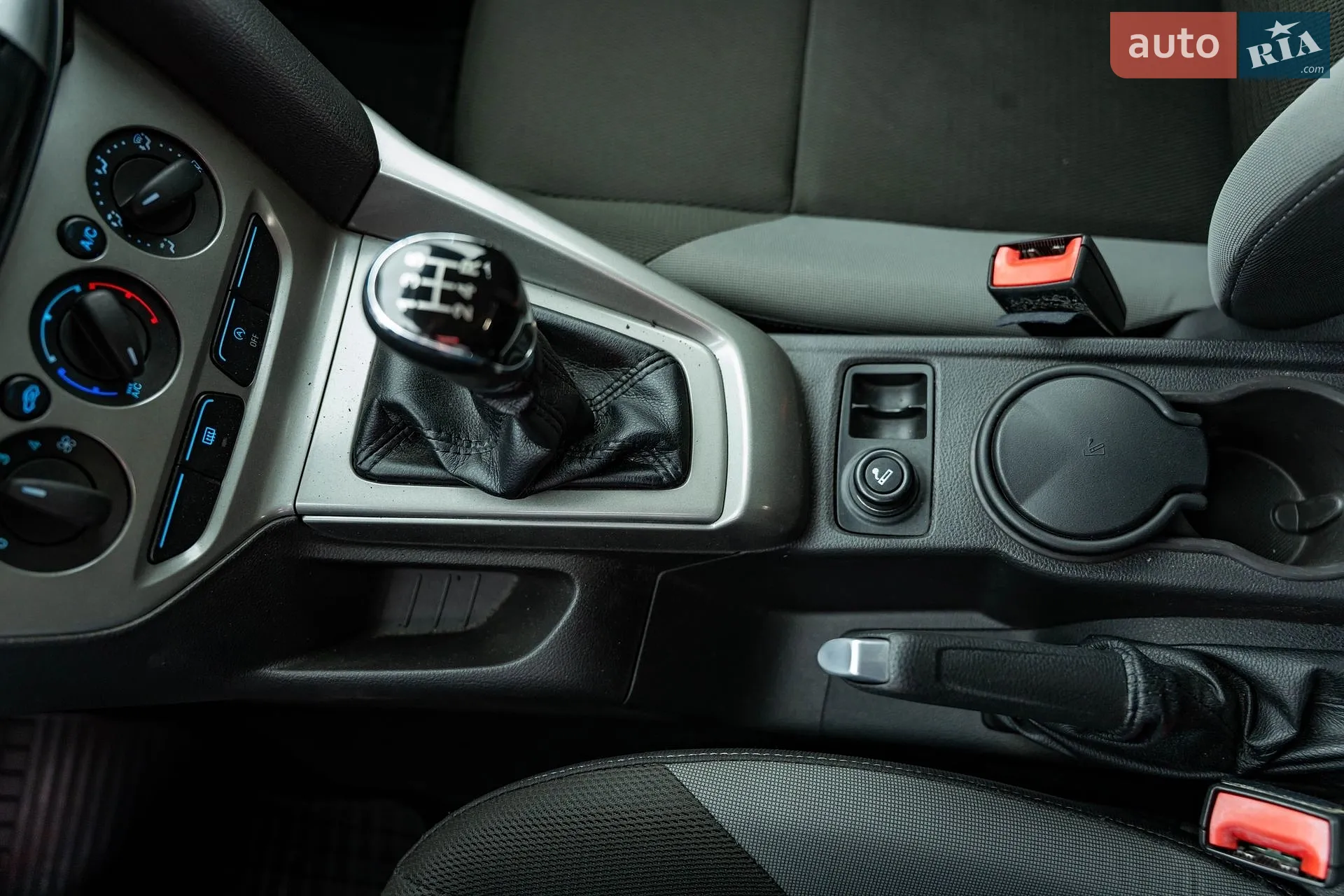 2013 Ford Focus - мініатюра 19