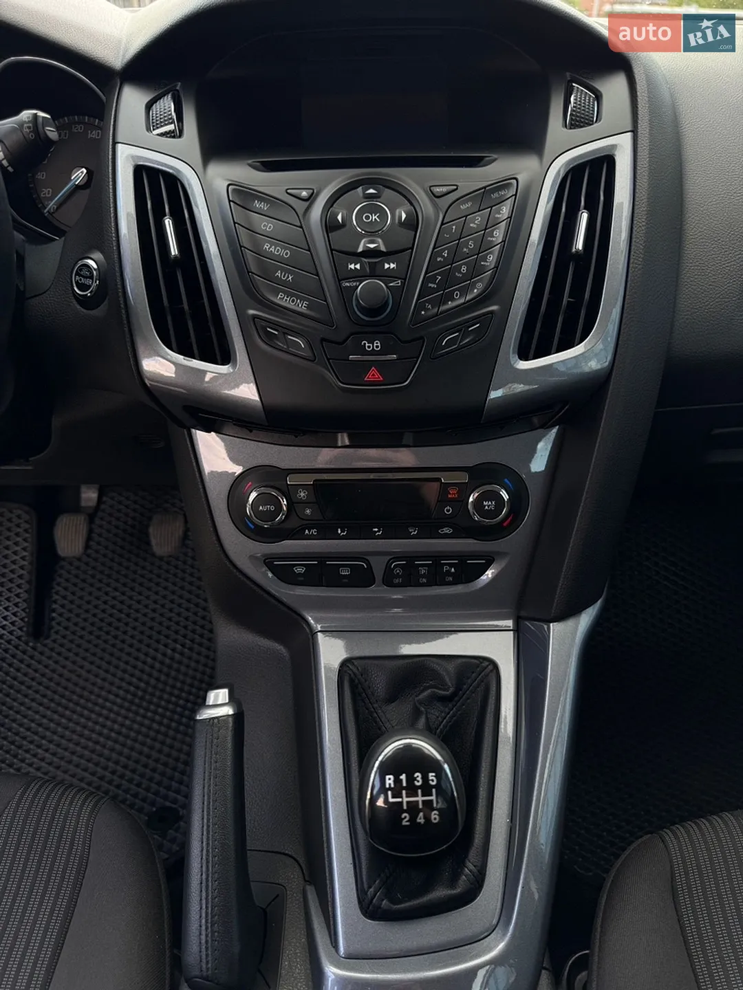 2013 Ford Focus - мініатюра 16