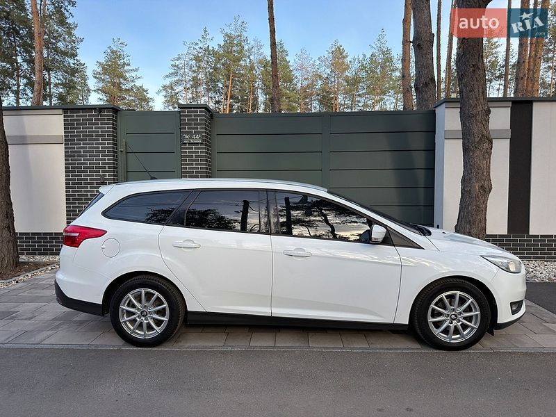Универсал Ford Focus 2016 в Новомосковске фото 6 Универсал Ford Focus 2016 в Новомосковске