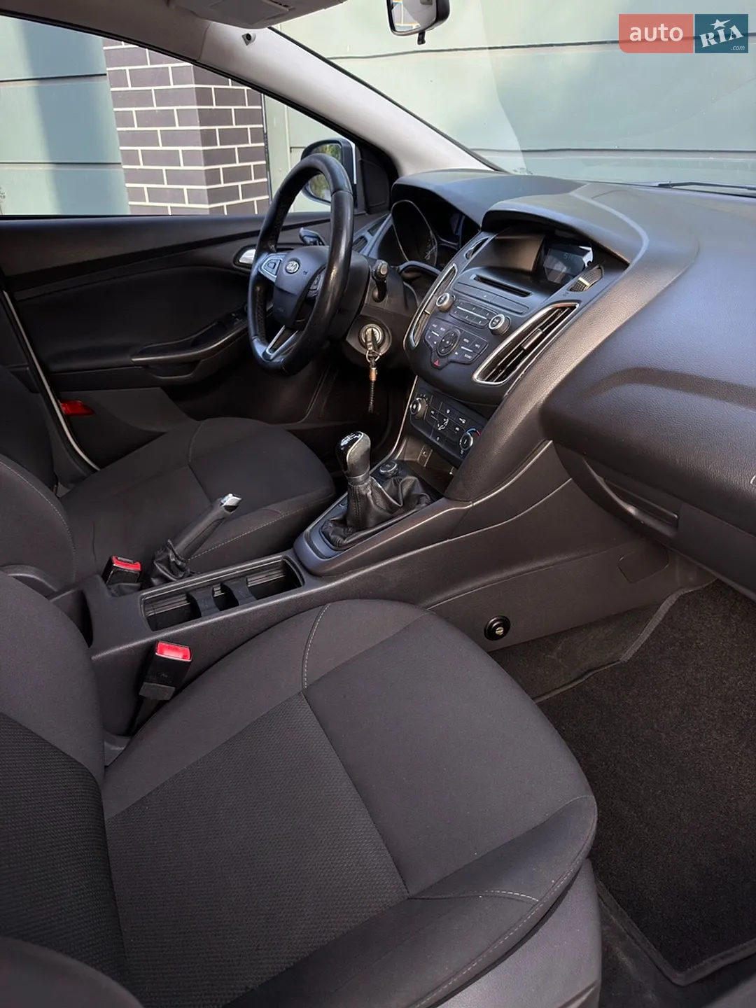 2016 Ford Focus - мініатюра 18