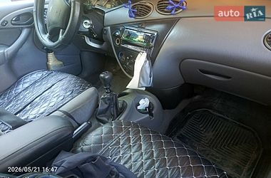 Седан Ford Focus 2000 в Изюме
