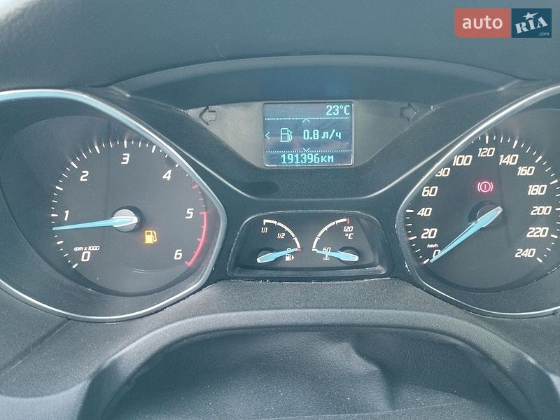 Хетчбек Ford Focus 2011 в Кадубівцях