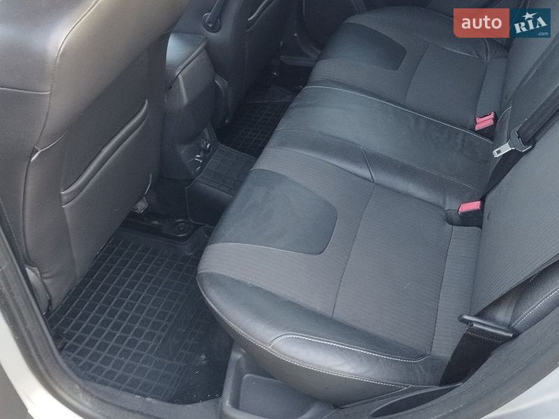 Хетчбек Ford Focus 2011 в Кадубівцях