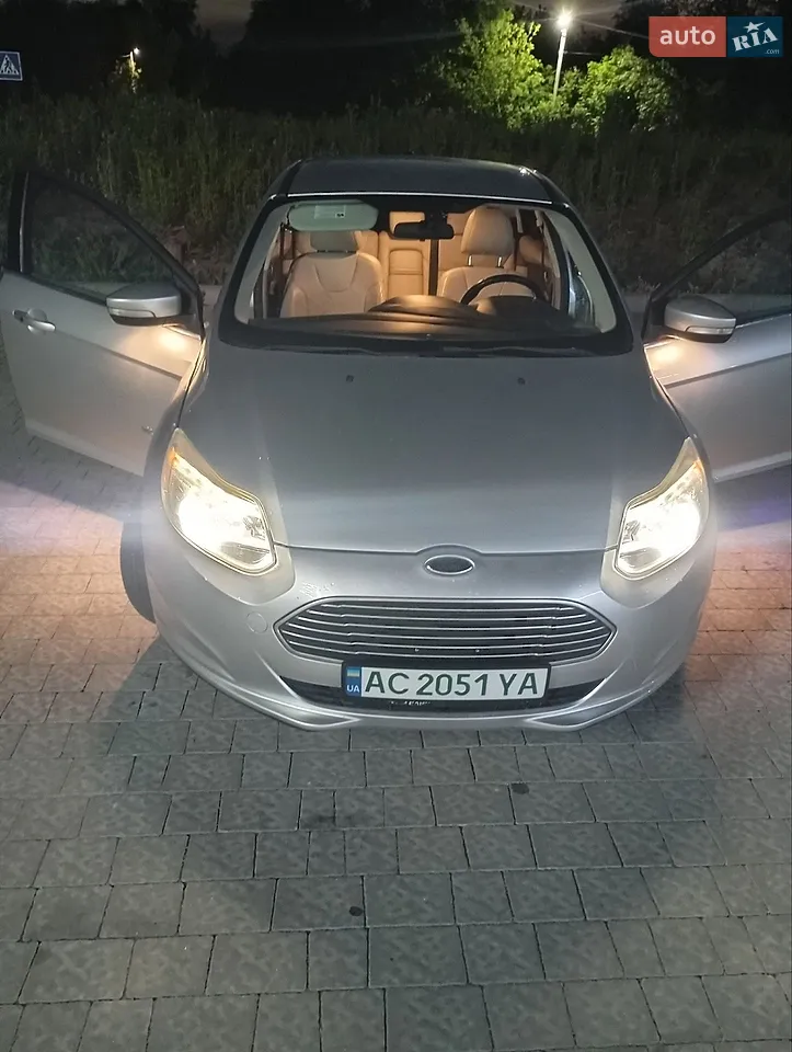 2013 Ford Focus - мініатюра 18