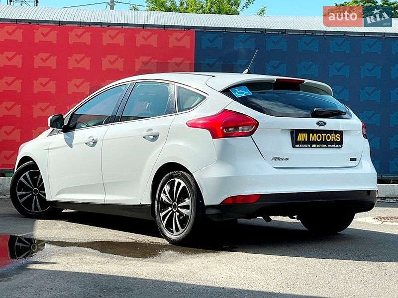 Хэтчбек Ford Focus 2017 в Киеве