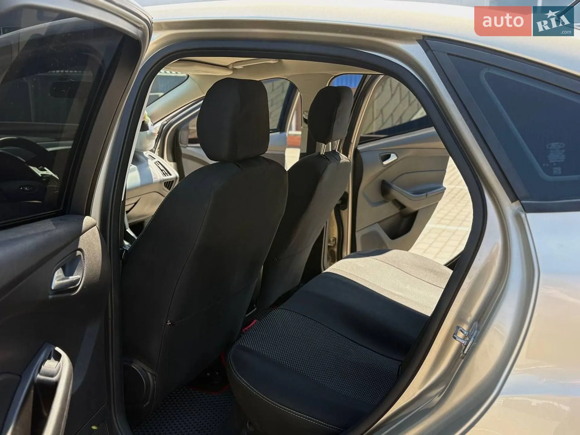 2017 Ford Focus - мініатюра 15