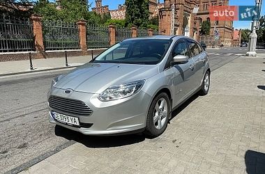 Хетчбек Ford Focus 2018 в Чернівцях