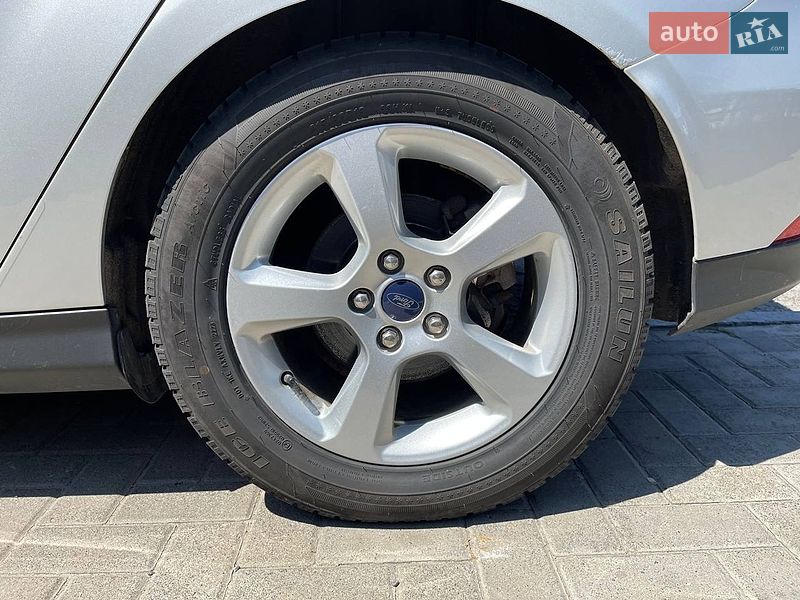 Хетчбек Ford Focus 2018 в Чернівцях