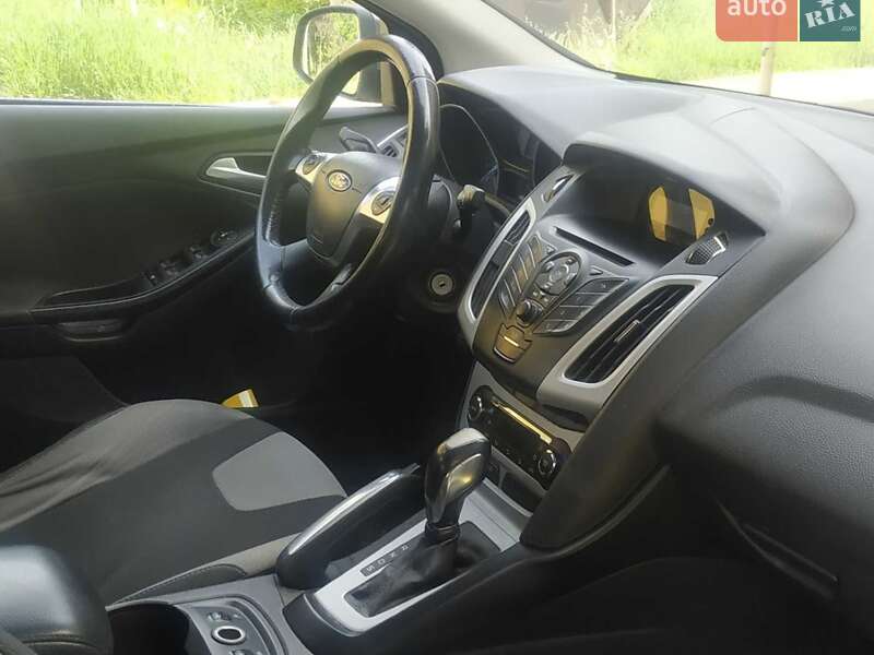 Седан Ford Focus 2011 в Киеве