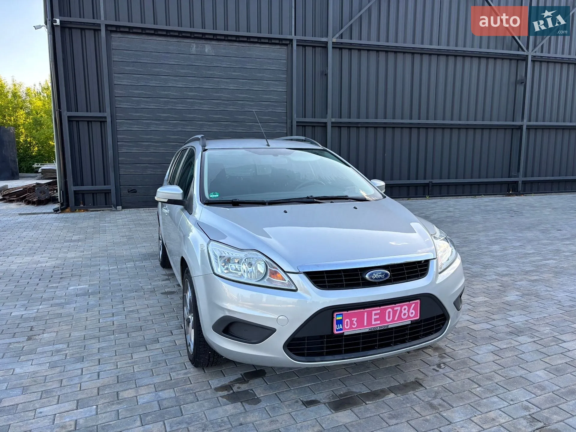 2010 Ford Focus - мініатюра 2