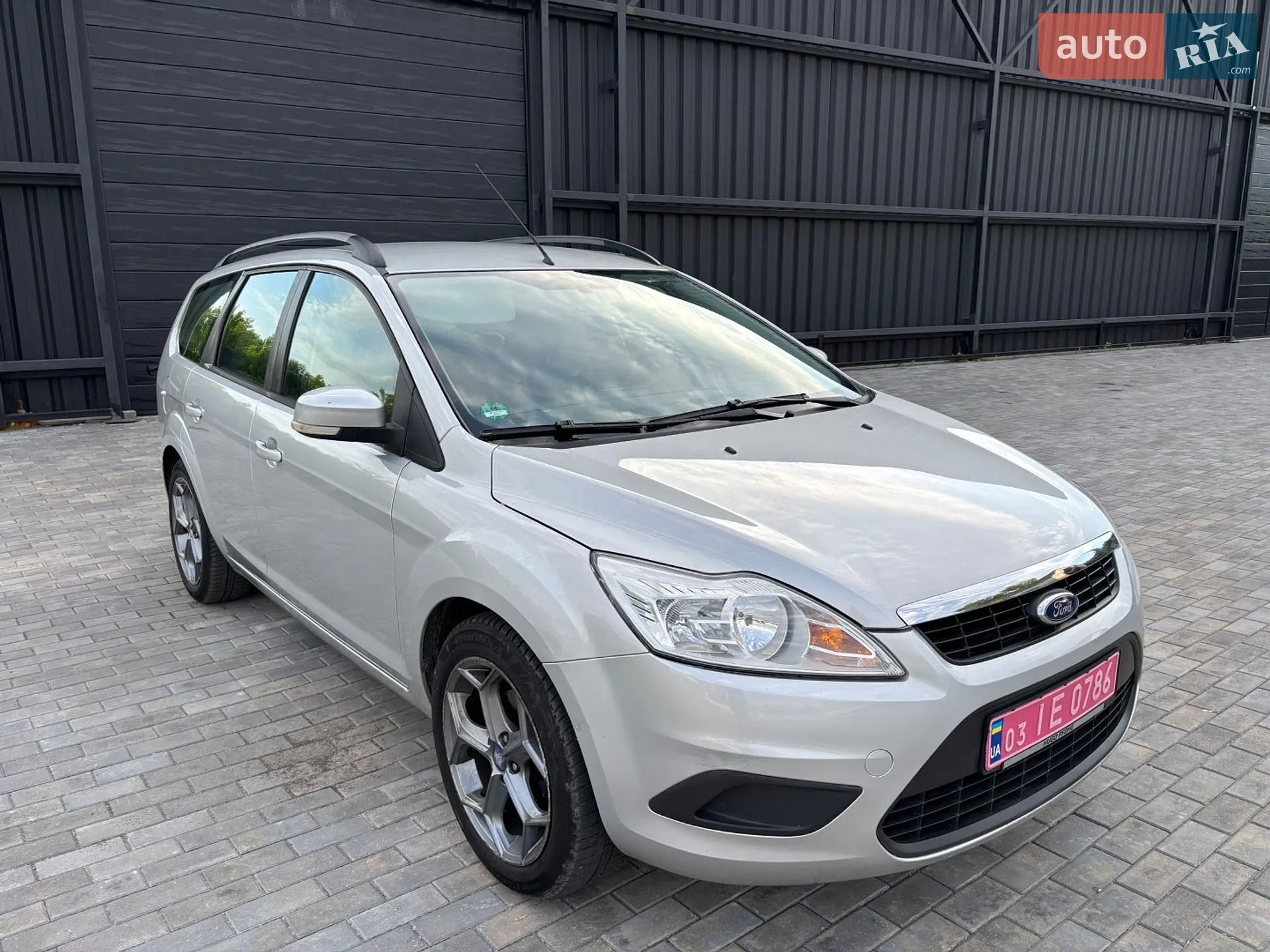 2010 Ford Focus - мініатюра 4